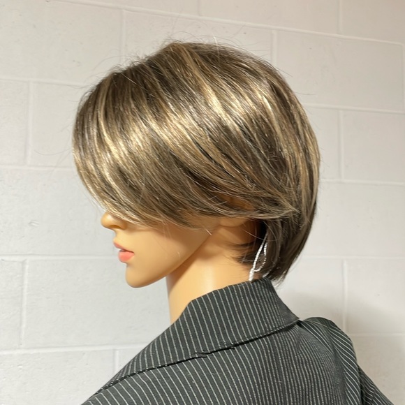 NWT short brown wig men’s dimension blonde highlights approx 10” 130 density - Picture 2 of 16